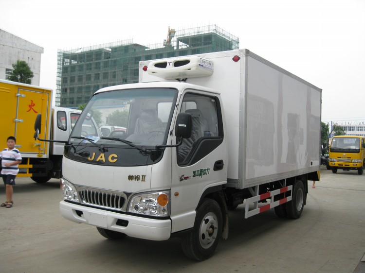 refrigerator truck