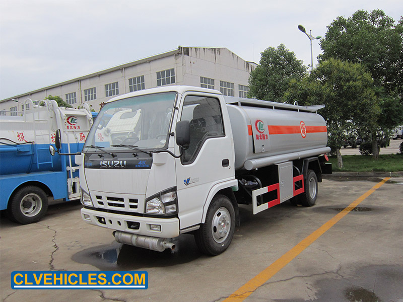 ISUZU 5000L fuel tank truck