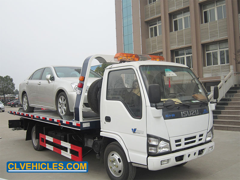 ISUZU flatbed wrecker truck