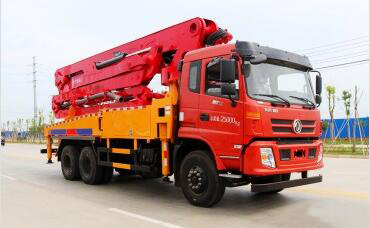 39m concrete pump truck