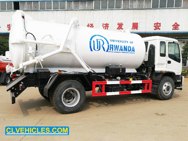 ISUZU sewage suction truck