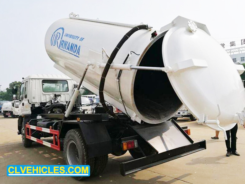 vacuum tank truck