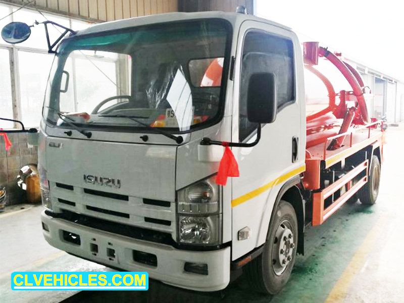 ISUZU vacuum tank truck