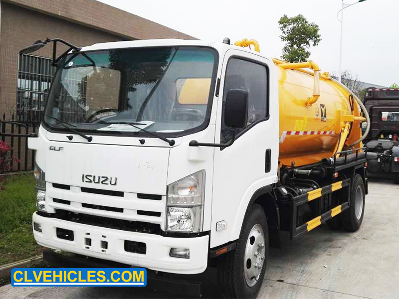 ISUZU vacuum truck