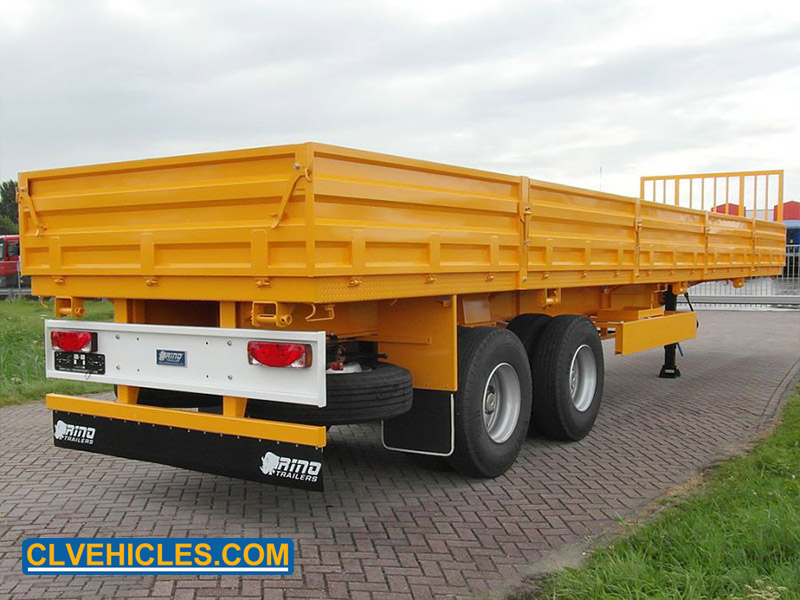 Cargo box semi-trailer