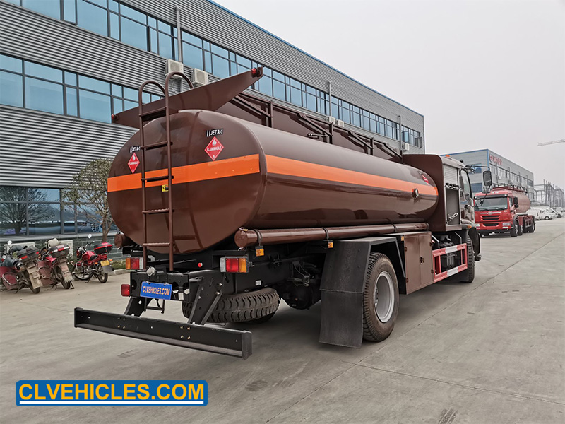 FTR Aircraft refuelling truck