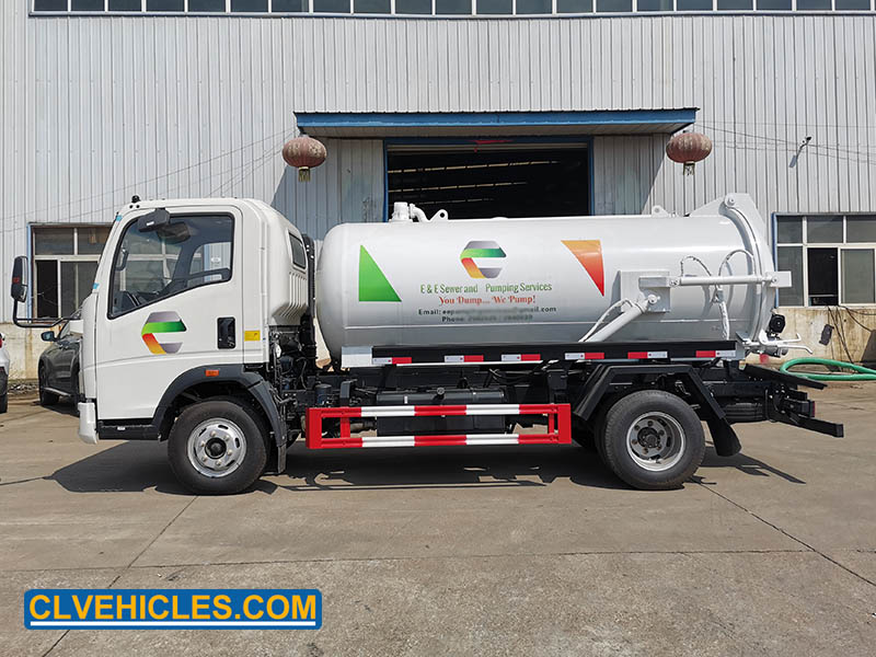 sewage suction truck