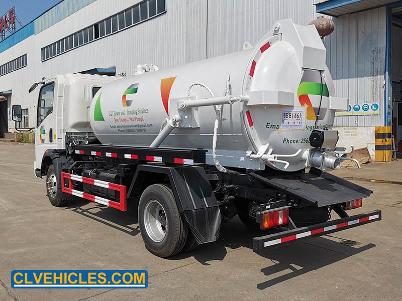 HOWO vacuum truck