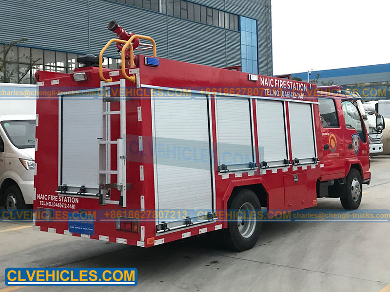 Water tank fire truck