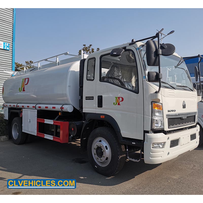 howo fuel tank truck