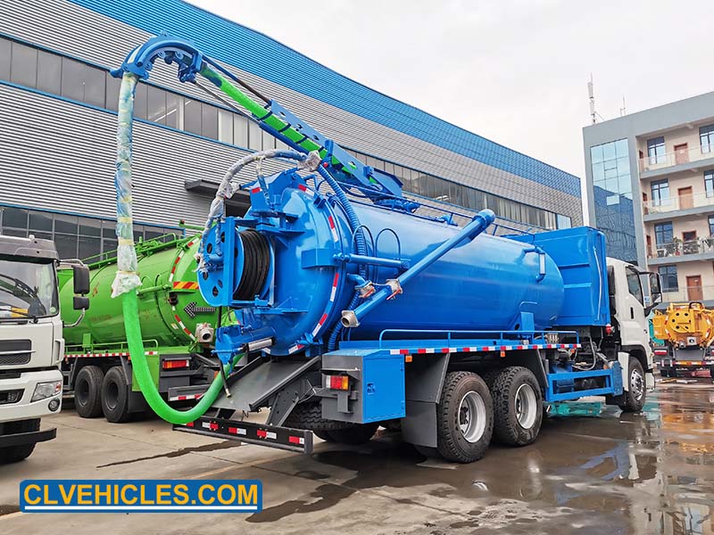 ISUZU sewage suction truck