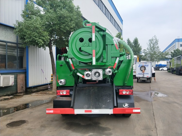 high pressure water truck