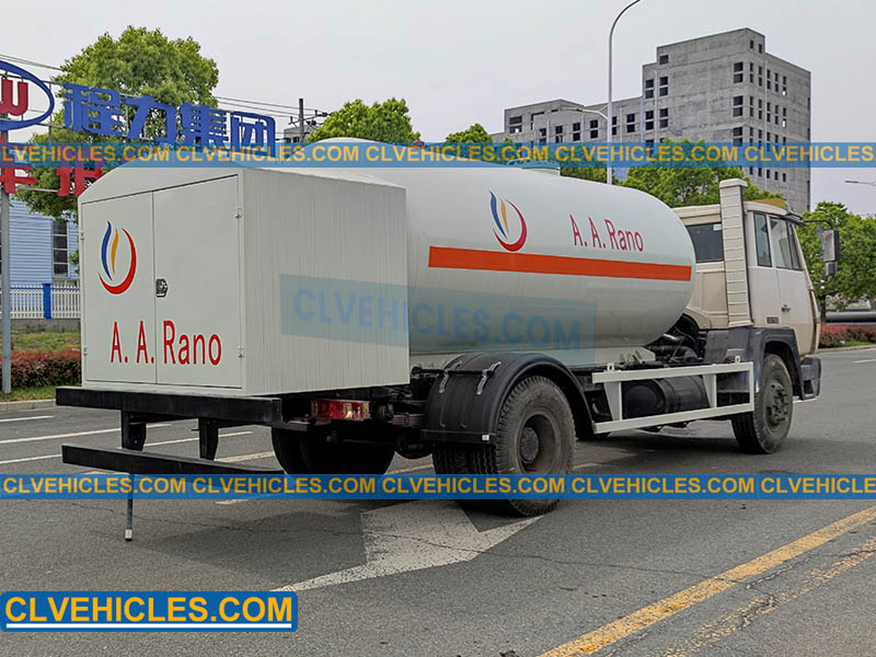 LPG refuelling truck