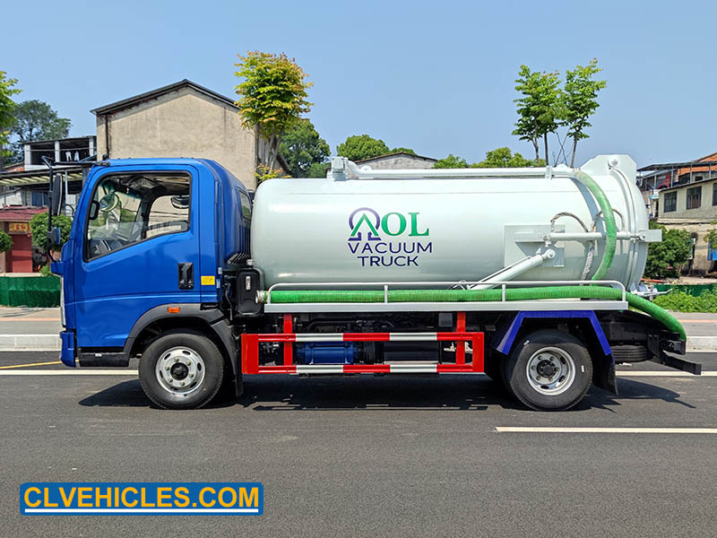 vacuum tank truck