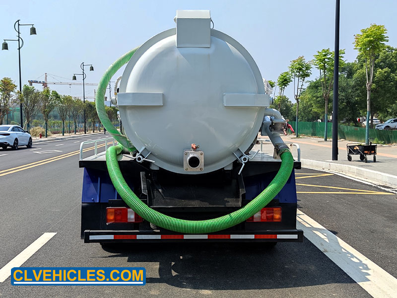 vacuum suction truck