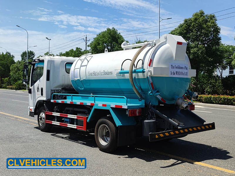 vacuum tank truck