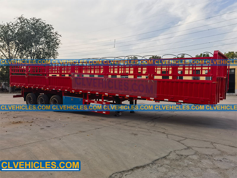 Flatbed cargo semi-trailer