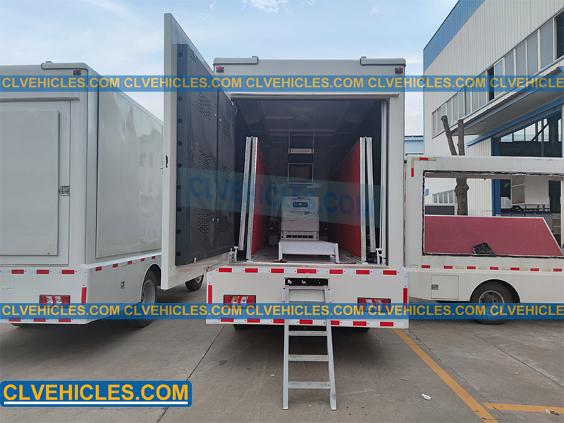 LED screen truck