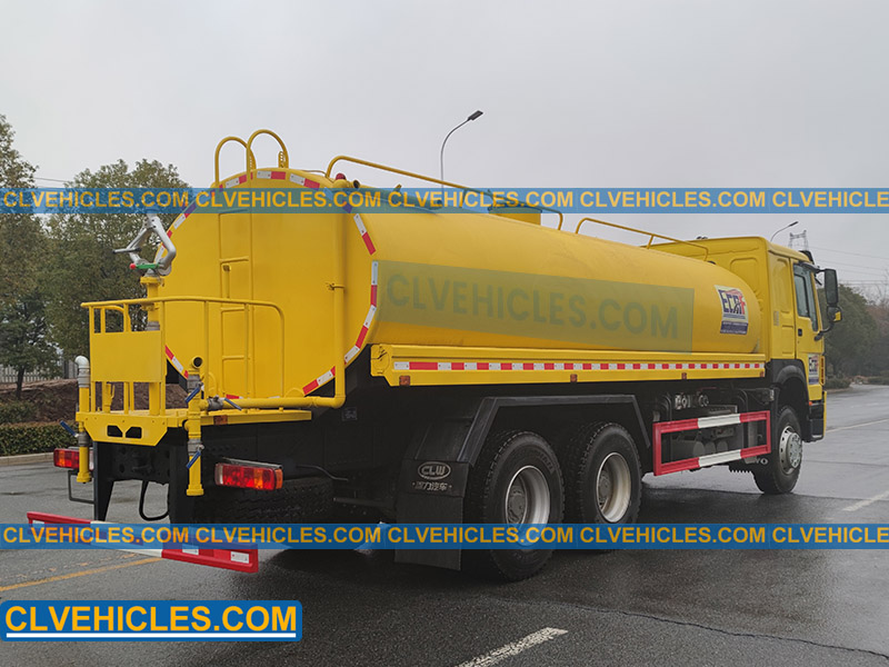 HOWO water truck