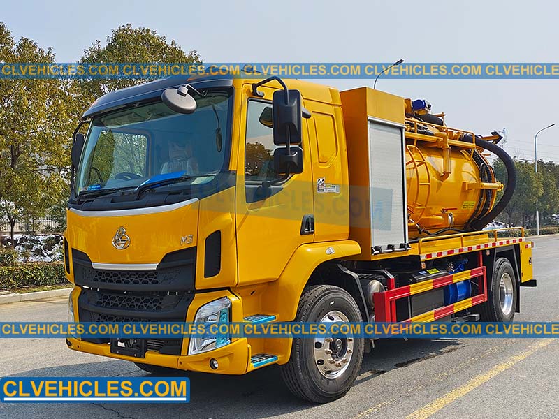 vacuum tank truck