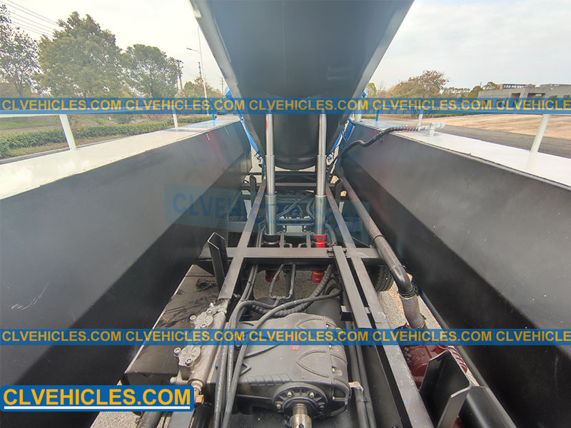 Water Jet Vacuum Truck