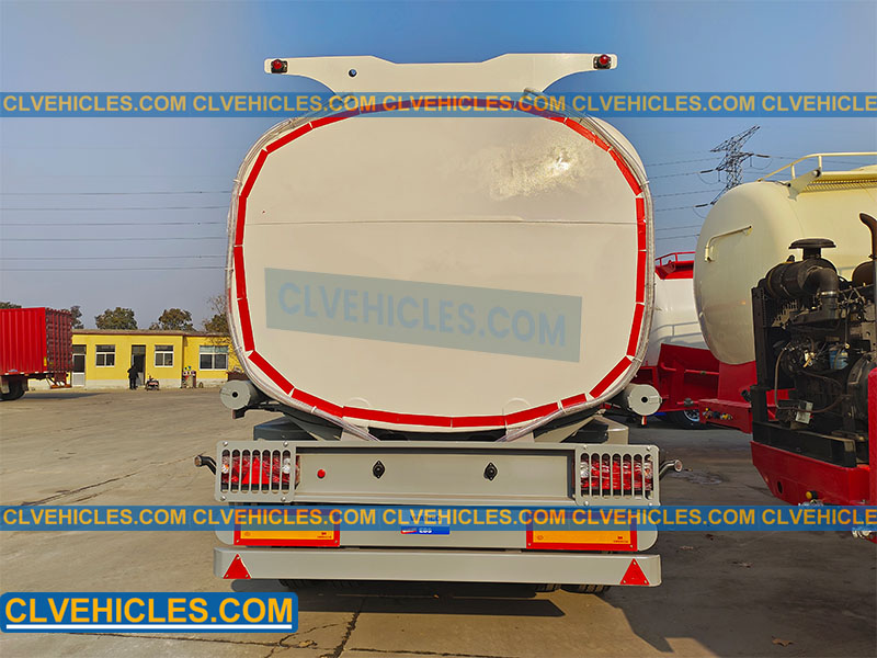 Fuel tanker trailer