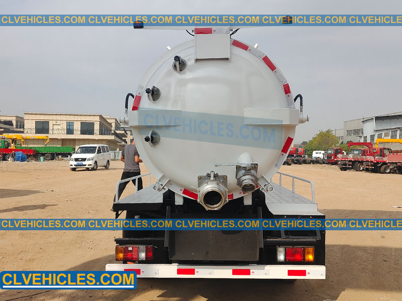 ISUZU 600P Vacuum Truck