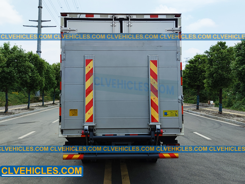 ISUZU freezer van truck