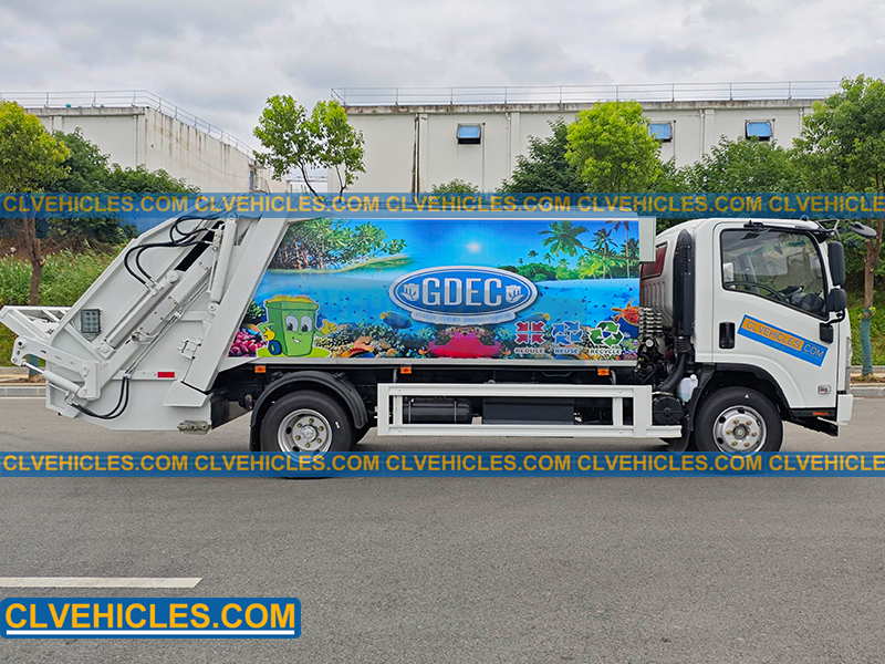 ISUZU compactor garbage truck