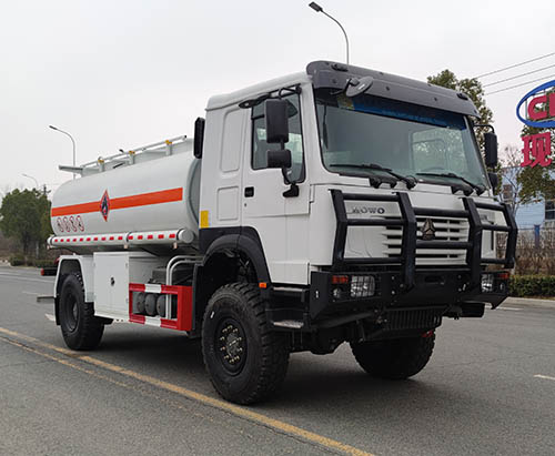 One Unit of HOWO 4WD 4X4 Fuel Tank Truck Ship To Côte d’Ivoire