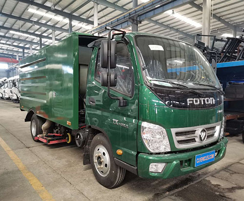 One unit of FOTON 6 Wheels 5000L Vacuum Sweeper Truck Ship to Guatemala